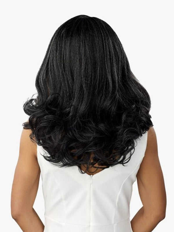 African American woman wearing Luvwin 13x4 Salt & Pepper Kinky With Wave Glueless Wig, Black with Salt color, soft layered kinky waves, pre-cut lace, 100% human hair, beginner-friendly and versatile wig suitable for mid-aged and older women, perfect for brunches, family events, or casual outings